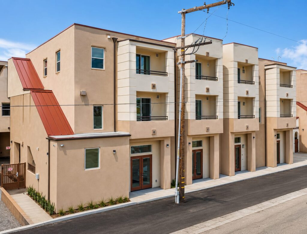 2938 Allesandro St, Los Angeles, CA 90039-3406